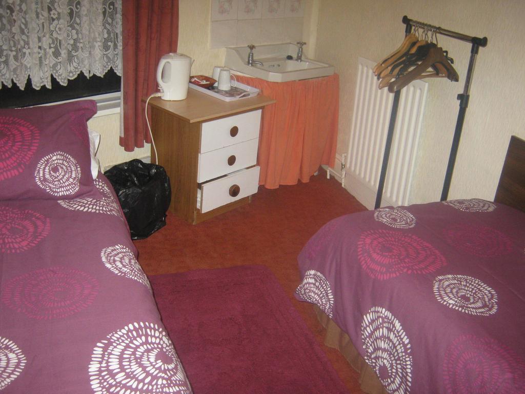 Almar Hotel Blackpool Room photo